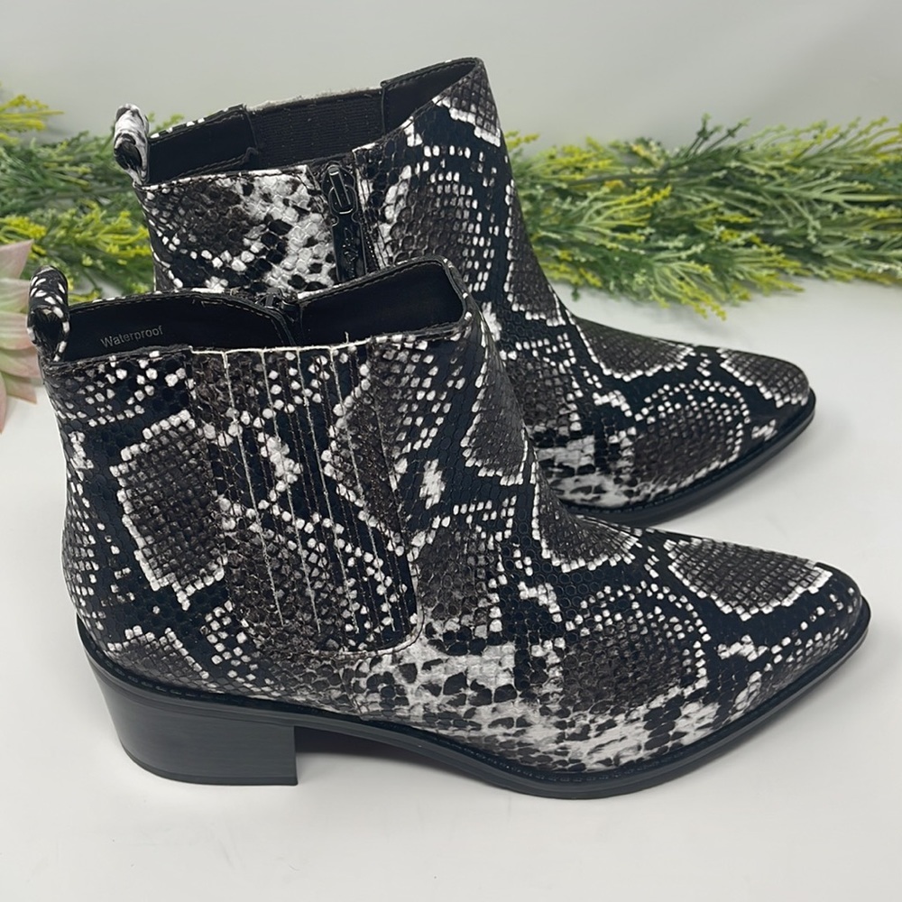 Aqua College Karlie Waterproof Booties Size 9 - Picture 7 of 14